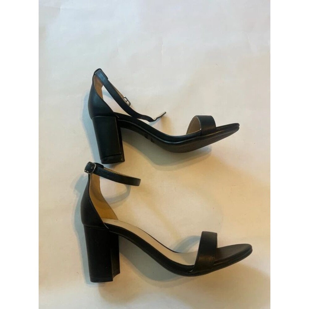 Aveci Black Ankle Strap Block Heel Sandals